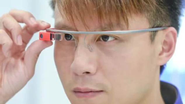 2026年高考安检新规:考生佩戴框架眼镜需配合查验