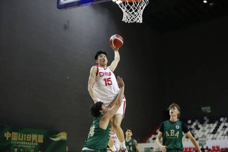 中国篮协重罚“年龄造假”：U18核心李沂泽实为2006年生，被禁赛三年