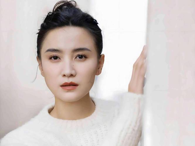 金鹰视后之争：宋佳连庄还是闫妮大满贯？